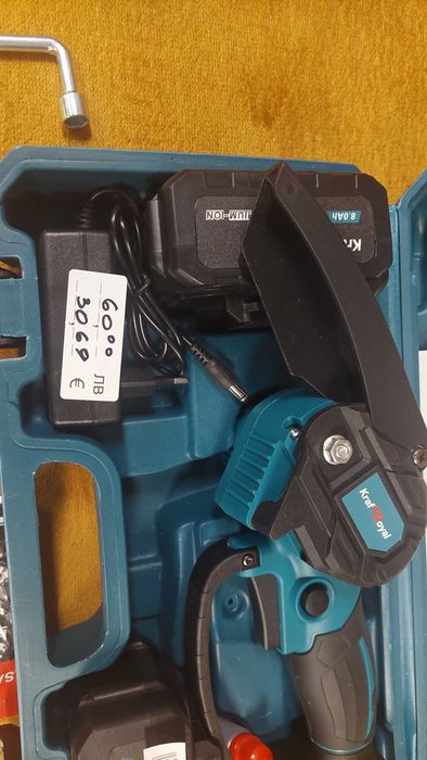 Акумулаторна безчеткова резачка KRAFTROYAL