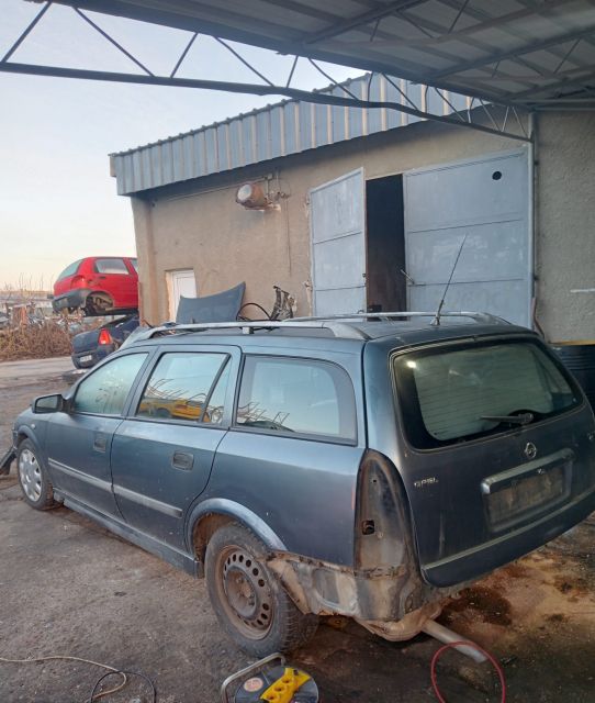 Far dreapta Opel Astra G