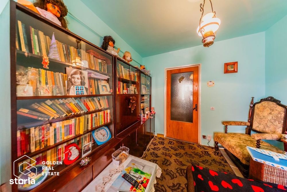 Apartament 4 camere, total decomandat, zona Miorita