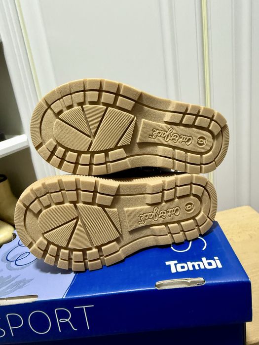 Стильные Новые ботиночки 21 размера