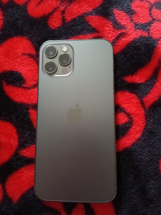 Vand iPhone 12 pro 512 GB