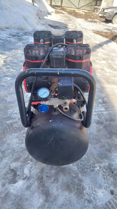 СРОЧНО!!! Продаю компрессор