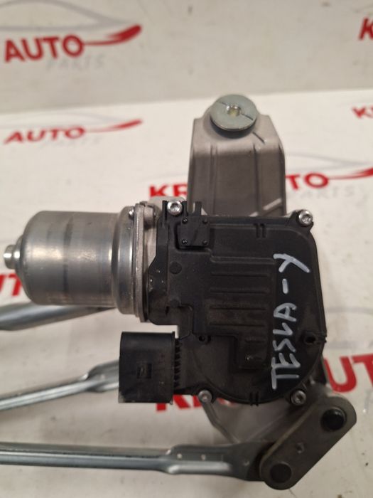 Моторче - механизъм предни чистачки Tesla Y / Тесла У 2023г.