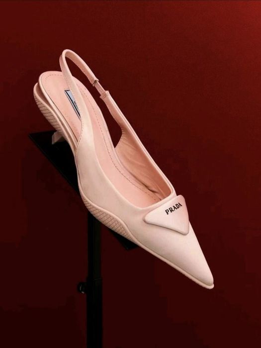 Туфли Pink brushed silk slingback pumps Prada