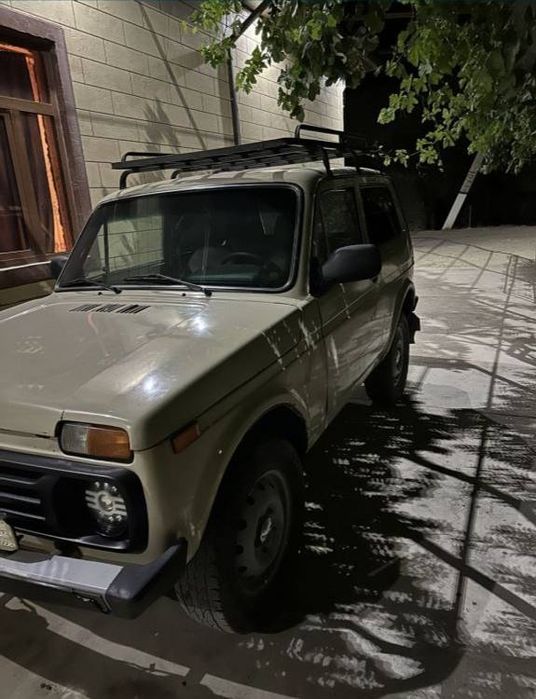 Lada niva 4x4  16000