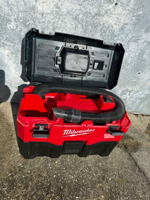 Aspirator Milwaukee m18 vc-2 18v