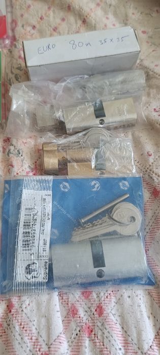 Lot 16 cilindri (butuci) încuietoare uși YALE, AGB, ERA, City safe, hardware, supreme- Noi/Sigilați