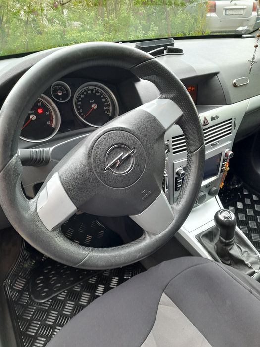 0pel Astra H 1.9 diesel