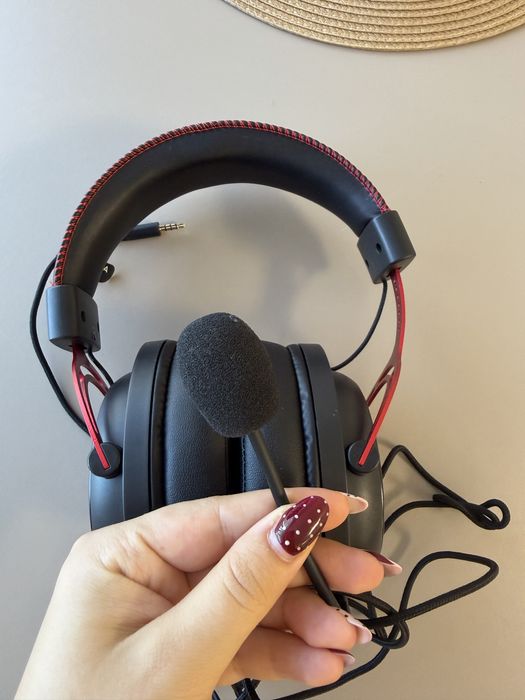 Casti cu microfon