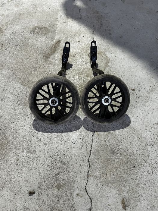 Vand bicicleta copii cu accesorii