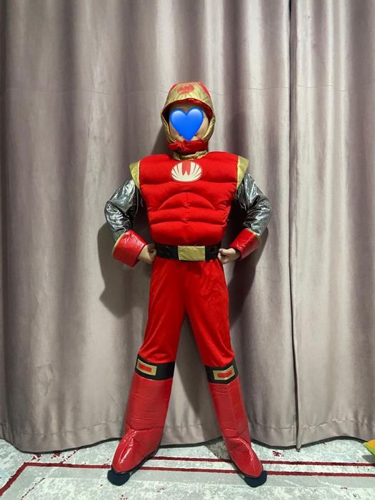 Новогодний костюм продам