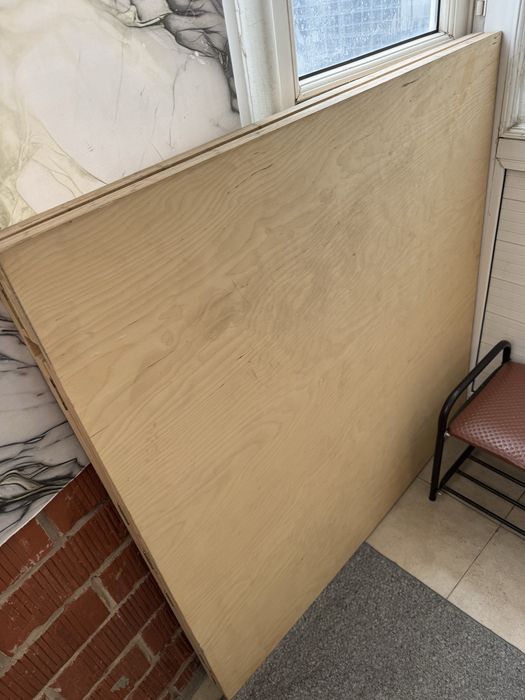 Продам стол чемодан ручная работа качественный материал