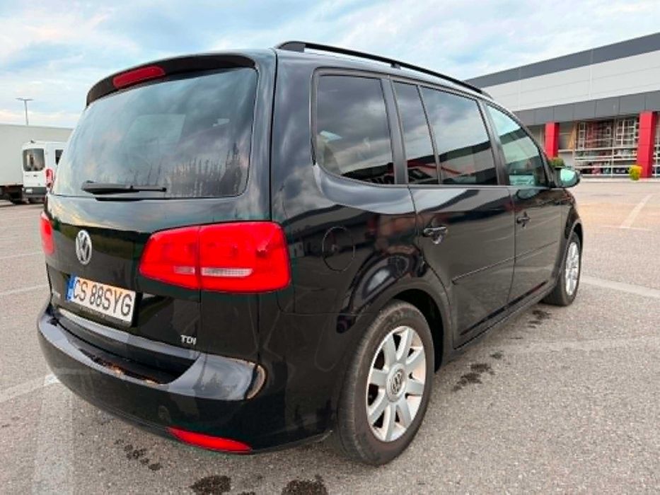Volkswagen Touran 2013 1.6 tdi manual