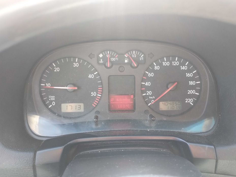 Vând Golf 4, 1.9, SDIschimb cu remorca