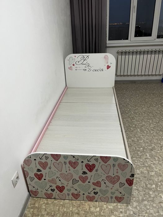 Продам кроватки односпальные