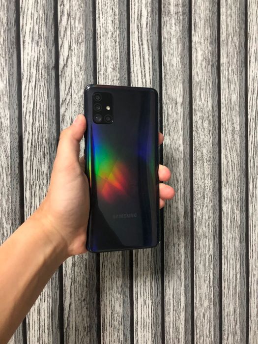 Продам самсунг а51