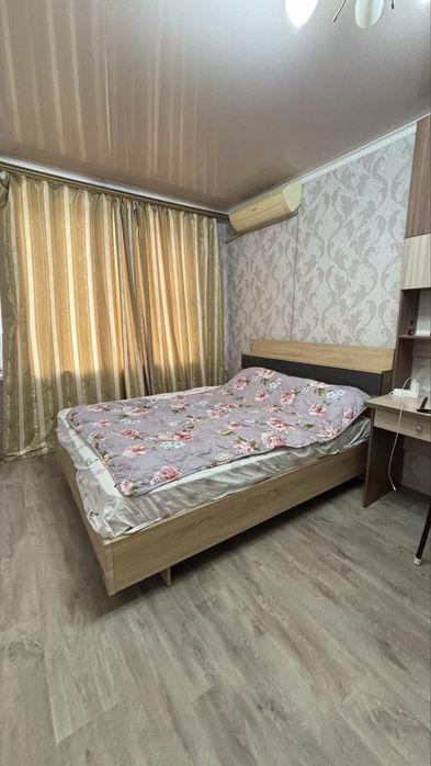 Кровать с матрасом