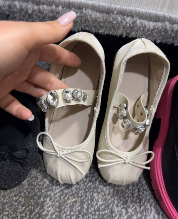 Балетки для принцессы, в нежном цвете айвори .