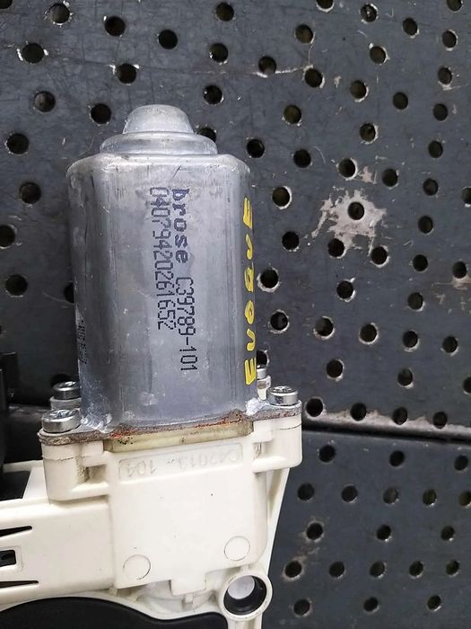 Motoras macara dreapta fata land rover range rover evoque 2 l551 c39858100 c39789101