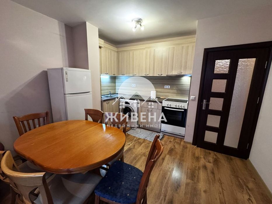 Дава се под наем Двустаен апартамент в Варна, Център - 78 кв.м за 448.8 € - Снимка #2