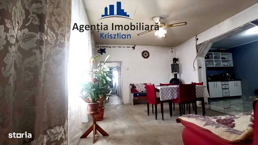 Casă de vânzare în comuna Odoreu
