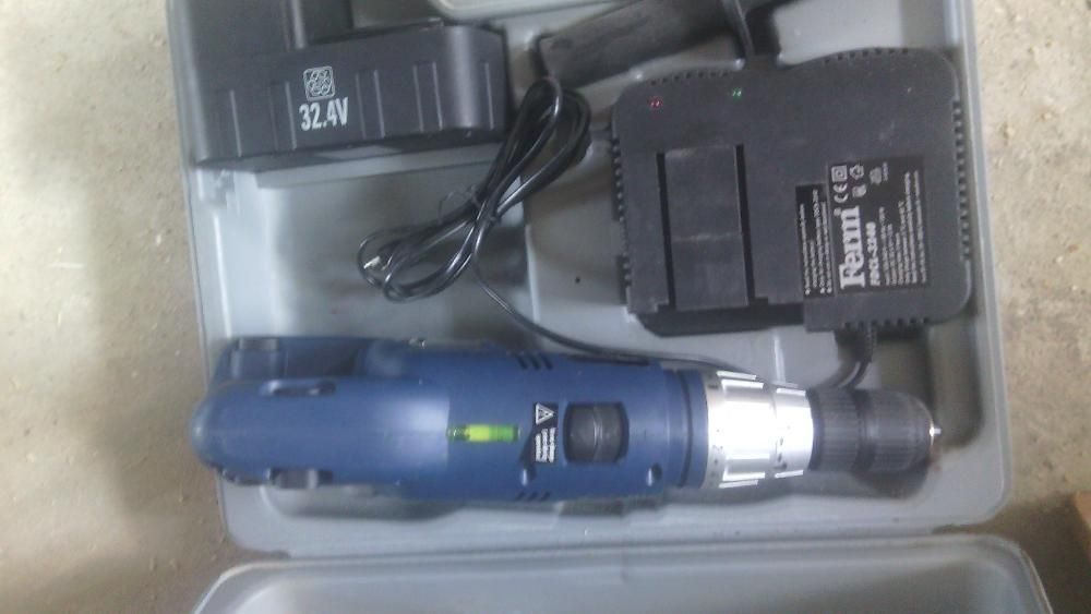 Акумулаторен перфоратор-дрелка Ferm