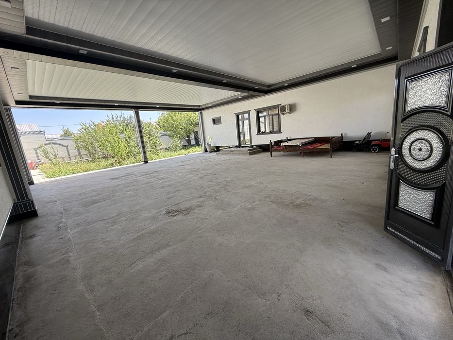 Коттедж 8 сотхли (кадастрда 6 сотх)