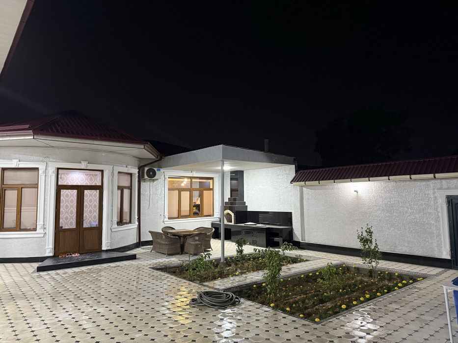 Madaniyatda 8 sotix uchastka sotiladi