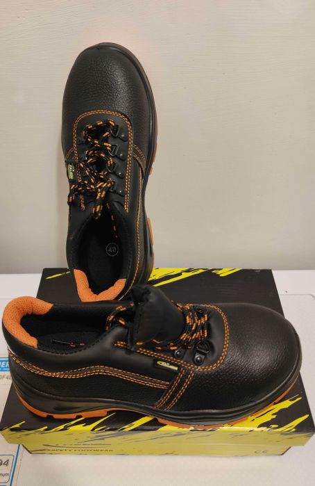 Bocanci / Pantofi cu protectie 40 Diverse Modele