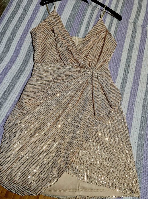 Rochita cu paiete, S