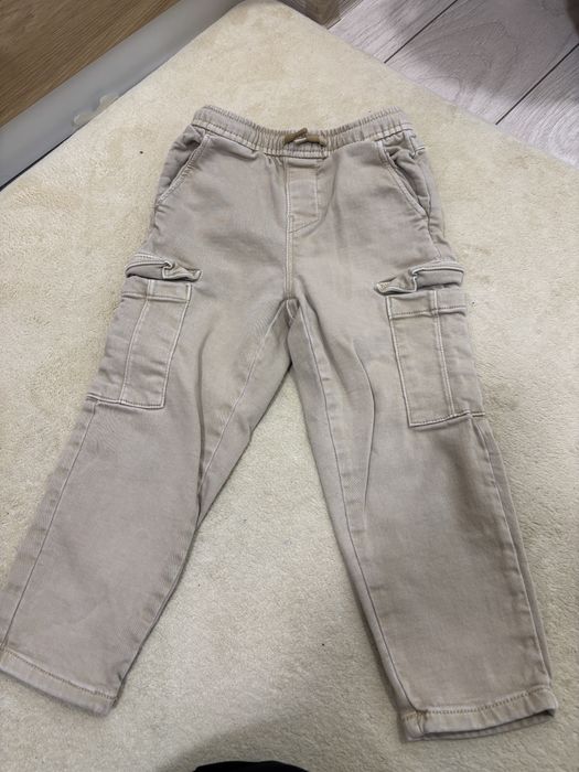 Дънки и карго панталон Zara