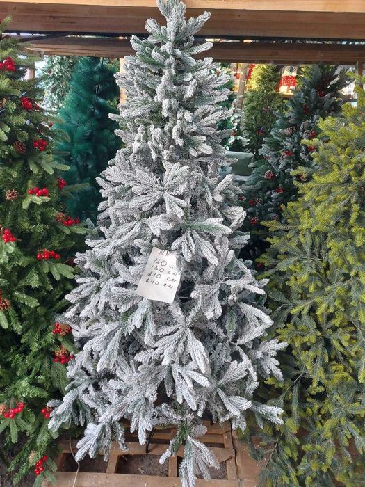 Новогодняя ёлка, искусственная.