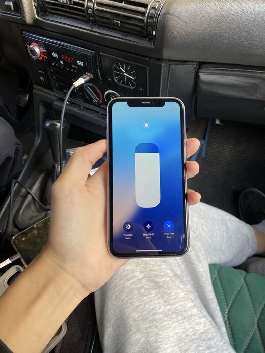 Продам Айфон 11 64gb 73%