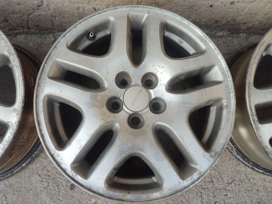 Диски Субару R16