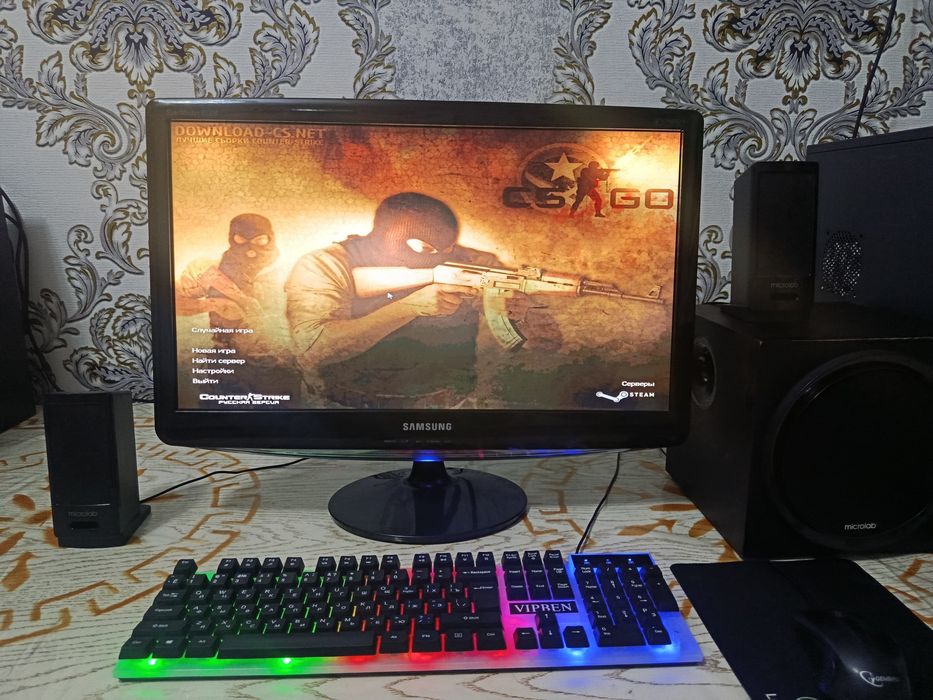 Kompyuter Samsung ekran 24. Xotirasi 1000 GB