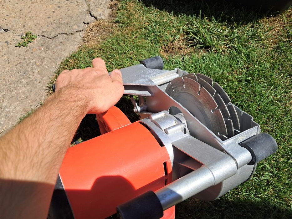 Masina de canelat beton / perete, freza Panzer MTD-17150-AP, 1700 W, 150 mm, cu valiza