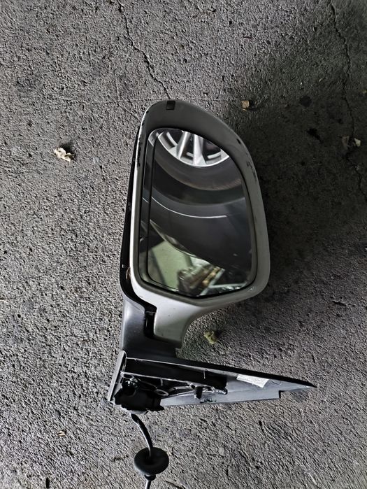 Огледало за Audi Q3
