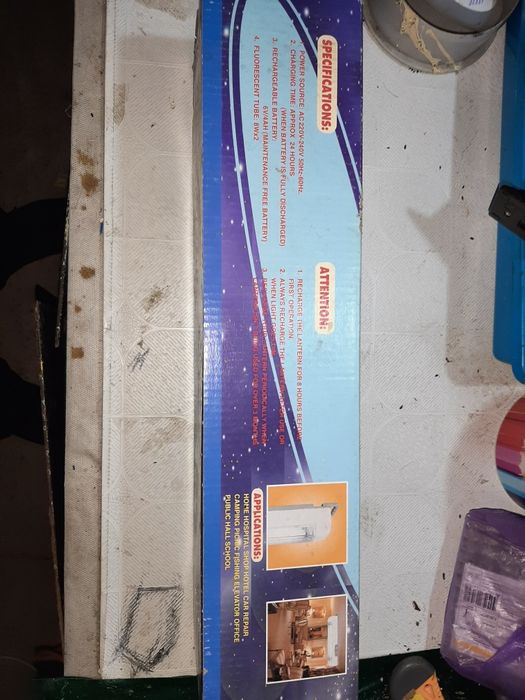 Светильник аварийного освещения.