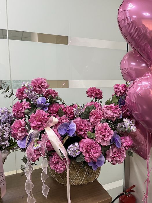 Все цветы свежие