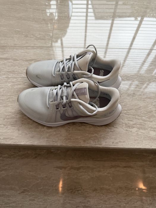 Дамски маратонки NIKE