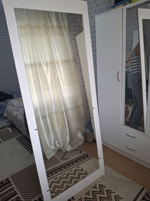 Продам зеркало 170х65
