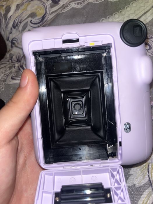 Instax 12 mini продается