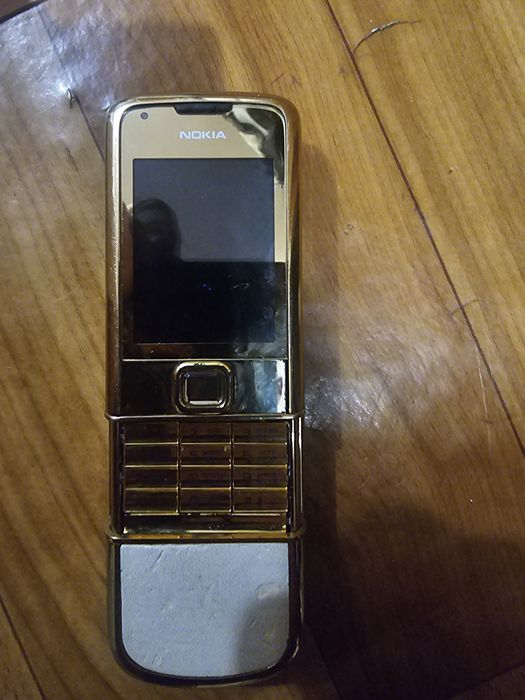 Продам телефон на запчасти