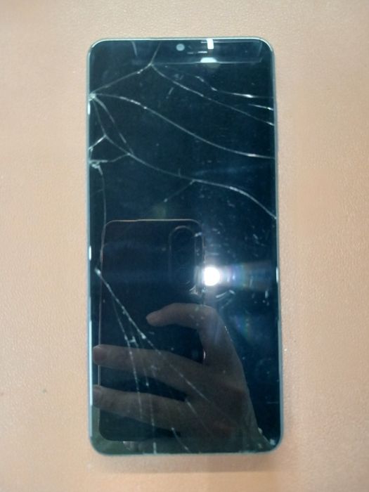 Продам Samsung A12 на 64 ГБ