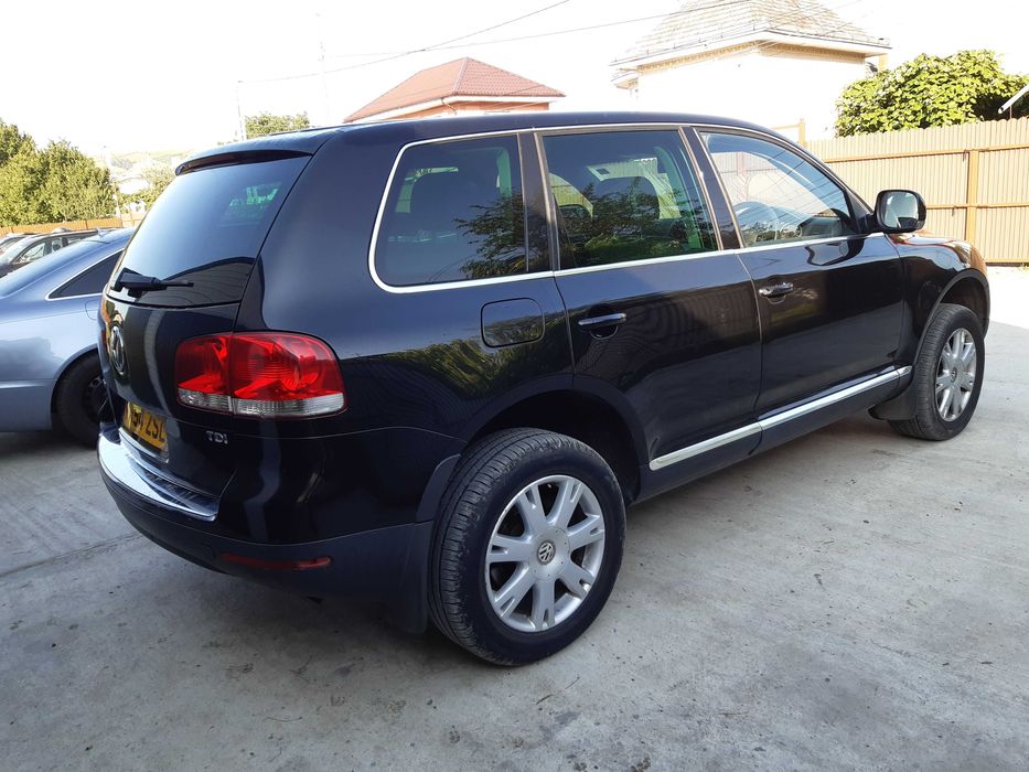 Portiere stanga vw touareg 7L nonfacelift culoare negru cod LC9Z