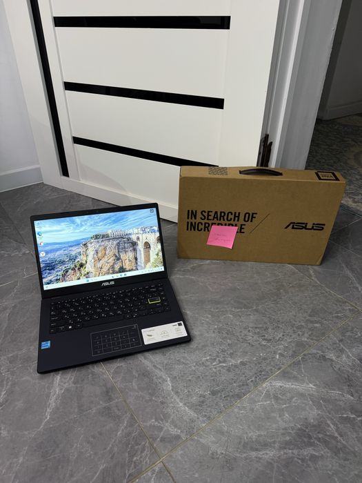 Ноутбук Asus vivobook