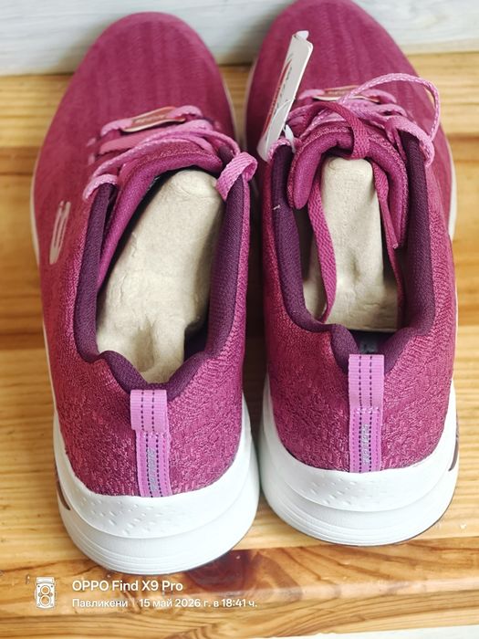 Skechers Arch Fit - Comfy Wave