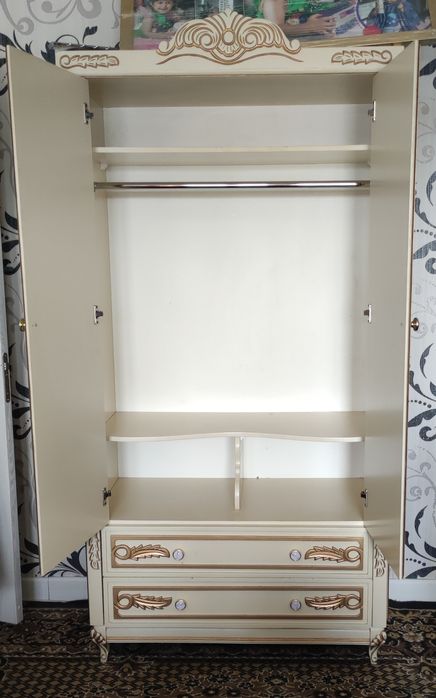 Продается детская мебель б у в отличном состояние.