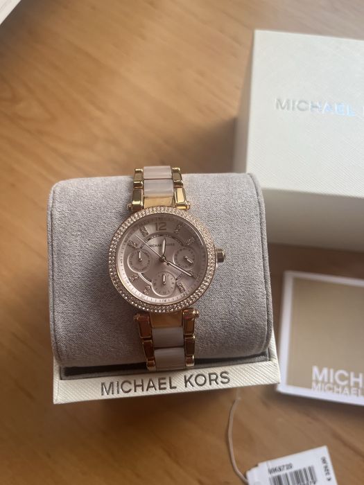 Часовник Michael Kors