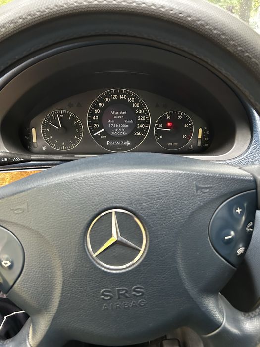 Mercedes w211 2.2CDI Elegance 150kc.++